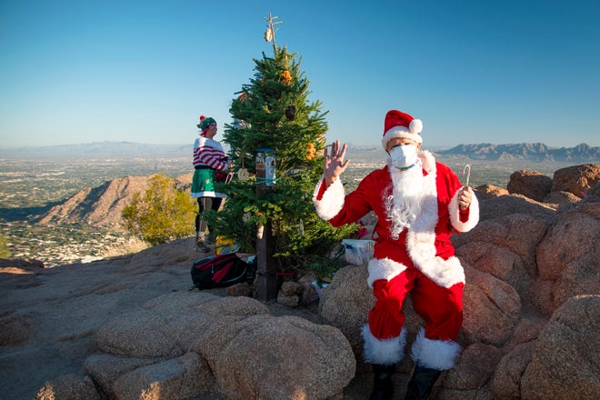 camelbacksanta1